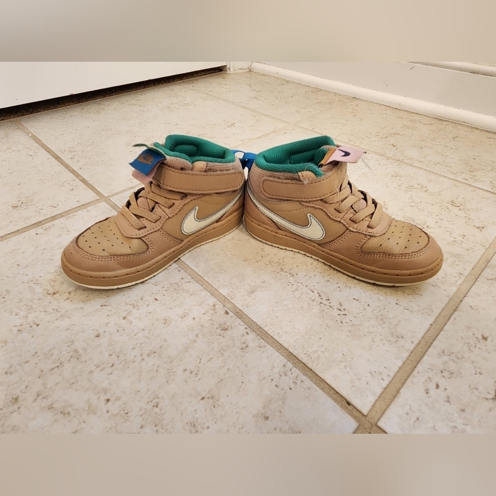 Nike Sneakers Toddler 9C Court Borough Mid 2 SE Sneakers‎ Beige Lace Up #GG